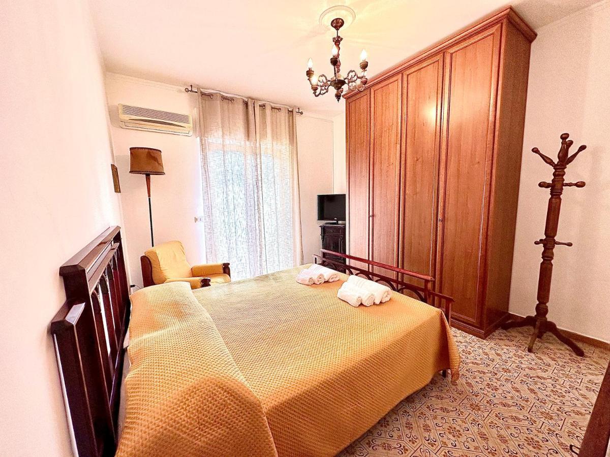 Bed and Breakfast Sorrenthouse Sant'Agnello Esterno foto